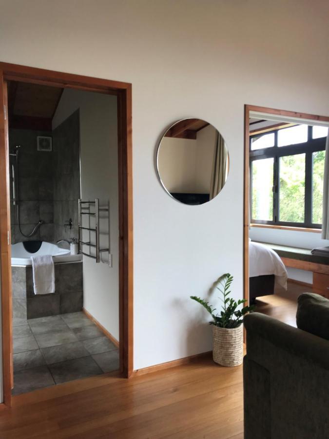 Adrift In Golden Bay- Absolute Beachfront Villas (Adults Only) Collingwood Esterno foto