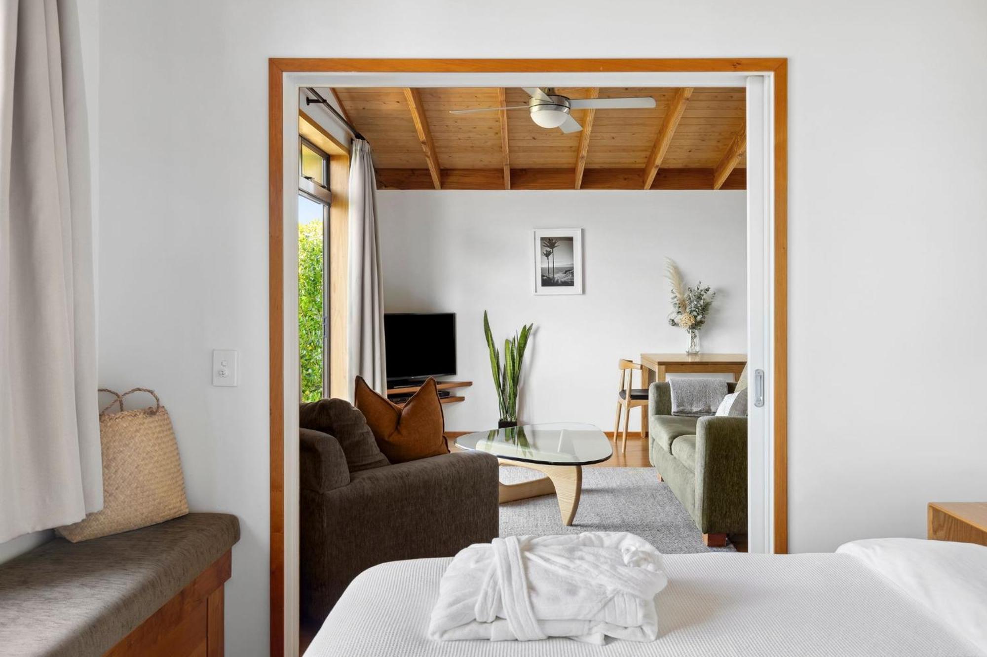 Adrift In Golden Bay- Absolute Beachfront Villas (Adults Only) Collingwood Esterno foto