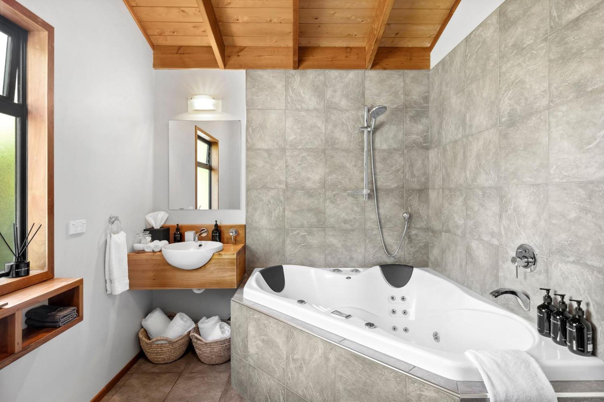 Adrift In Golden Bay- Absolute Beachfront Villas (Adults Only) Collingwood Esterno foto